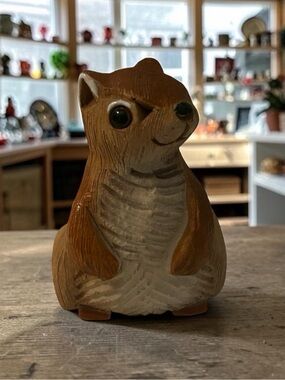 Artist Artesania Rinconada Squirrel Figurine, Clay Decorative Ornament